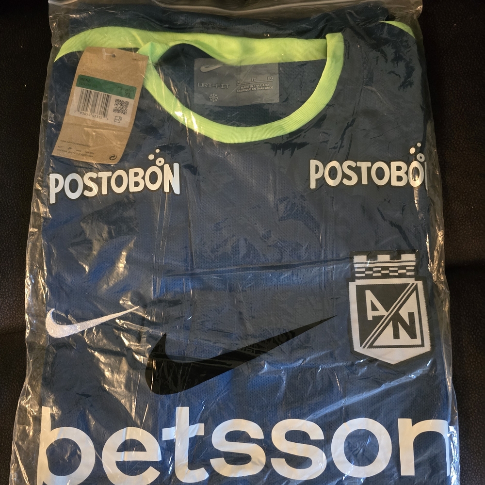 Camiseta Atletico Nacional Medellin   Jersey-Camiseta Entrenamiento